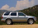 Nissan Pathfinder 2002 года (US)